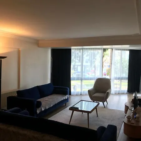 Ev Izmir'In Kalbinde Deniz Manzarali 公寓 *